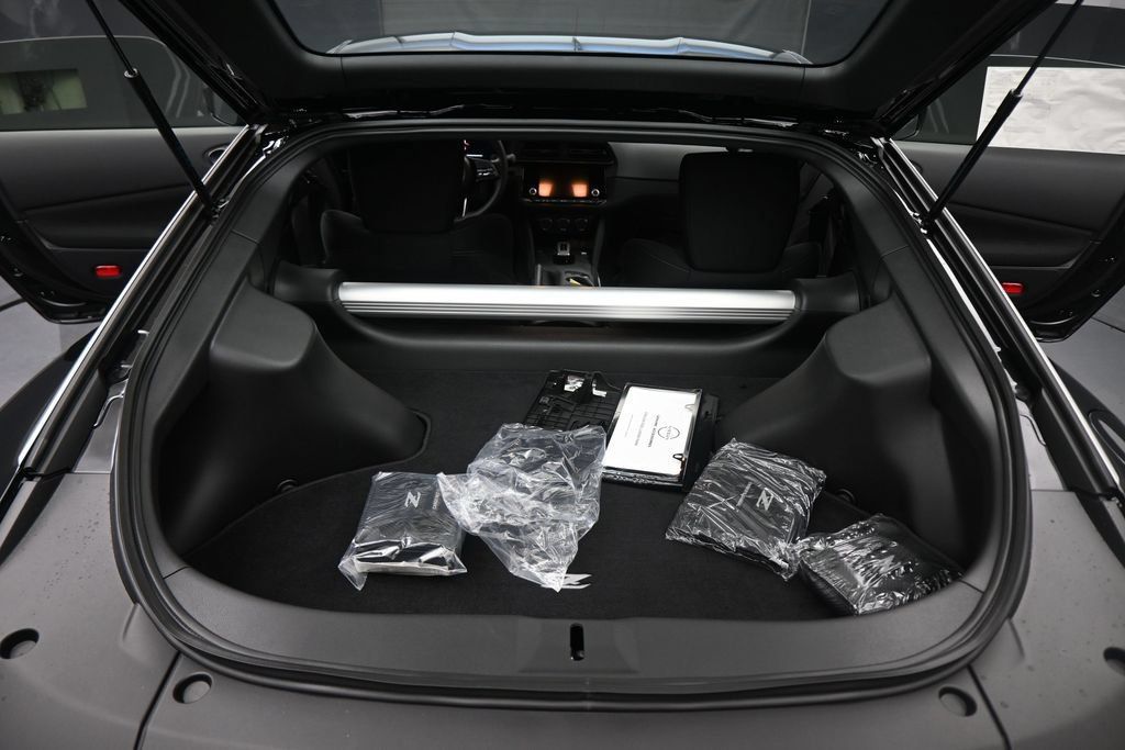 Used 2027 Nissan Z Sport RWD image 16