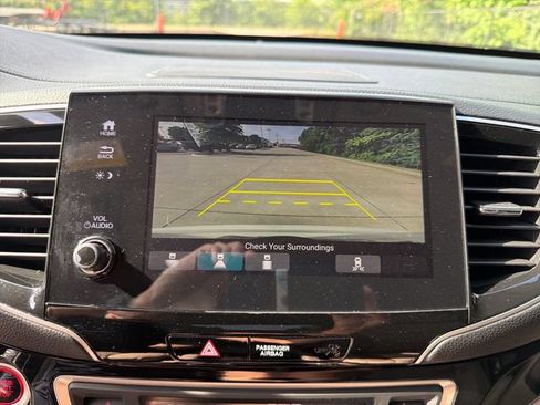 Used 2019 Honda Pilot Elite image 23