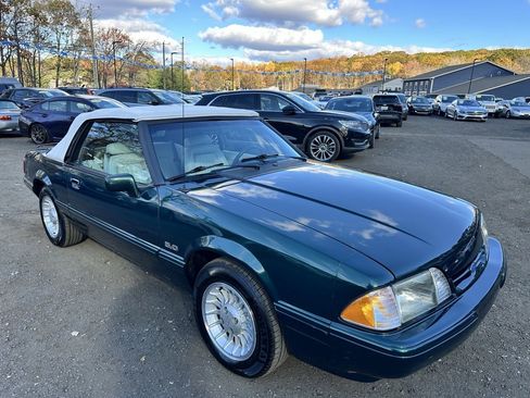 Used 1990 Ford Mustang LX image 3