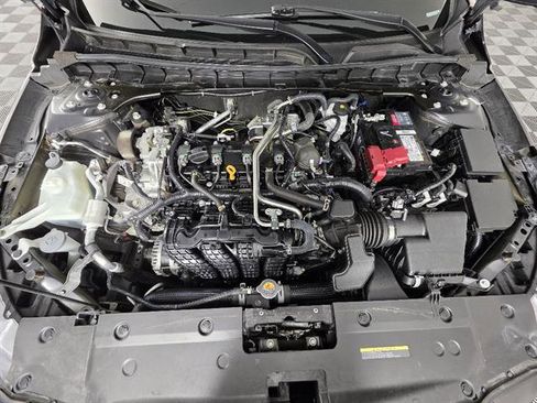 Used 2024 Nissan Altima 2.5 SV FWD image 11
