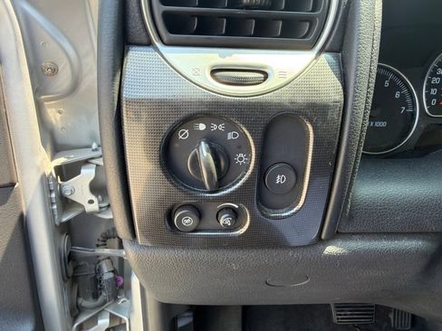 Used 2008 GMC Envoy SLE AWD/4WD image 5