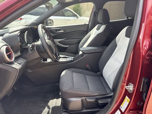Used 2024 Chevrolet Trax RS w/ Driver Confidence Package FWD image 16