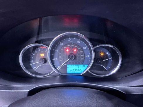 Used 2014 Toyota Corolla LE FWD image 14