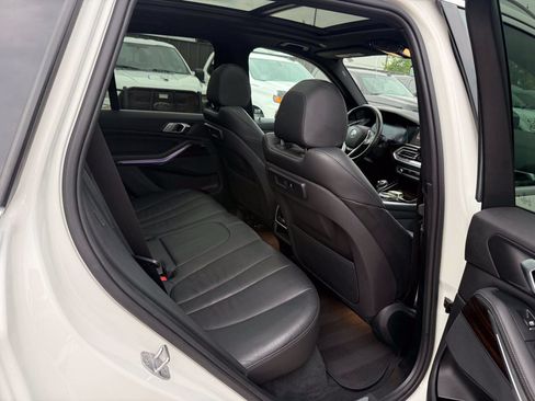 Used 2019 BMW X5 xDrive40i w/ Premium Package AWD/4WD image 14