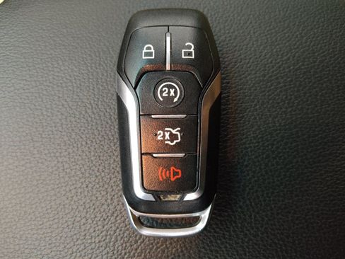 Used 2016 Ford Explorer Limited FWD image 32