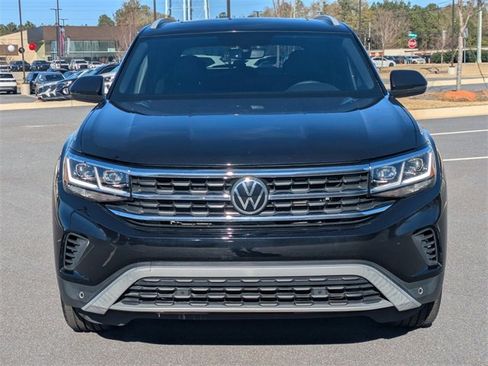 Certified 2021 Volkswagen Atlas Cross Sport SE w/ Panoramic Sunroof Package image 9
