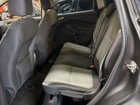 Used 2016 Ford Escape SE w/ Equipment Group 201A image 8