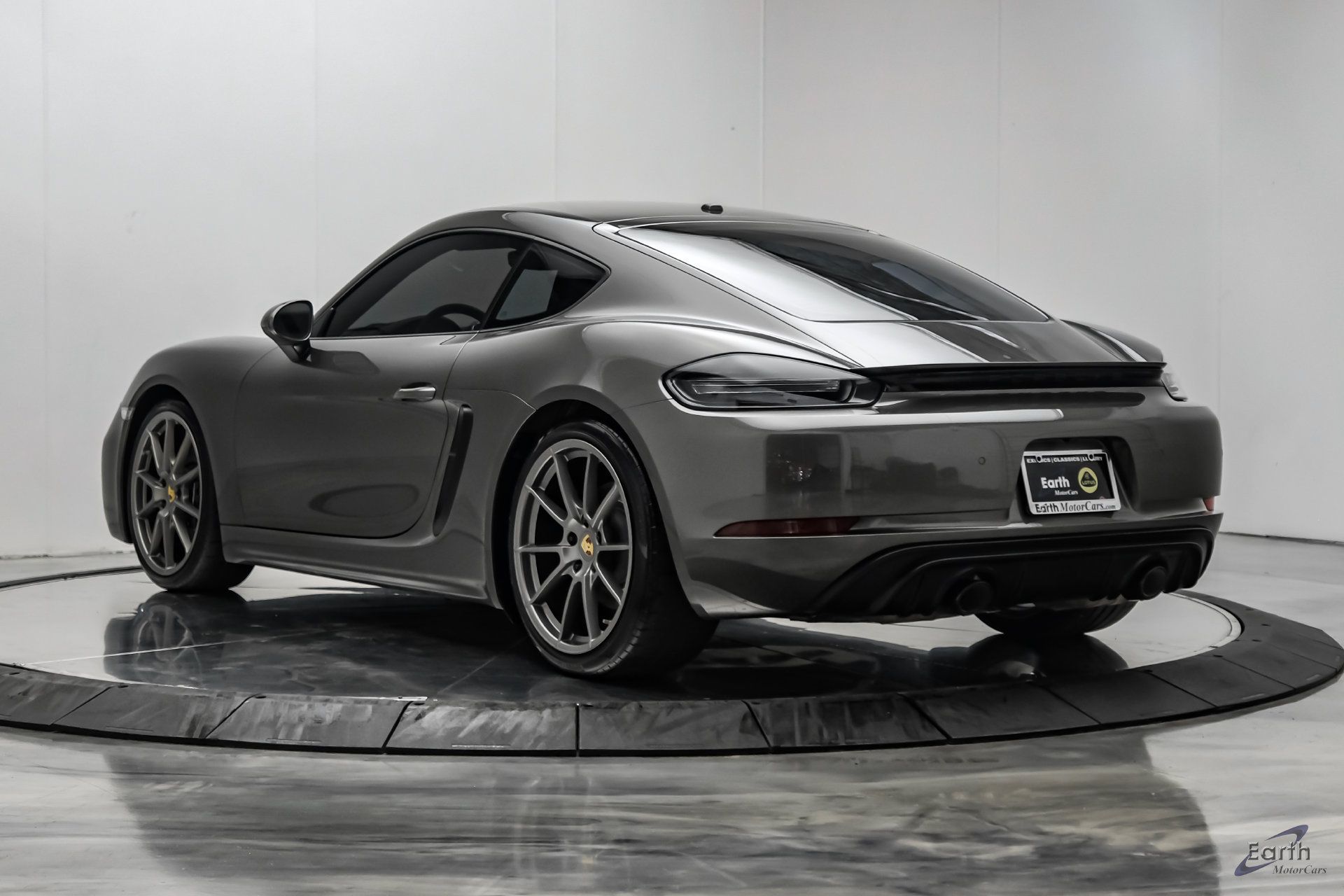 Used 2023 Porsche 718 Cayman GTS RWD image 10