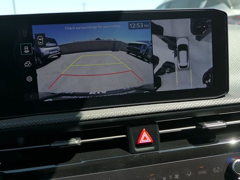 New 2025 Kia EV6 Wind image 18