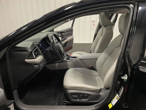 Used 2024 Toyota Camry SE w/ Convenience Package image 35