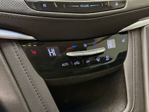 Used 2017 Cadillac XT5 Luxury w/ Driver Awareness Package image 24