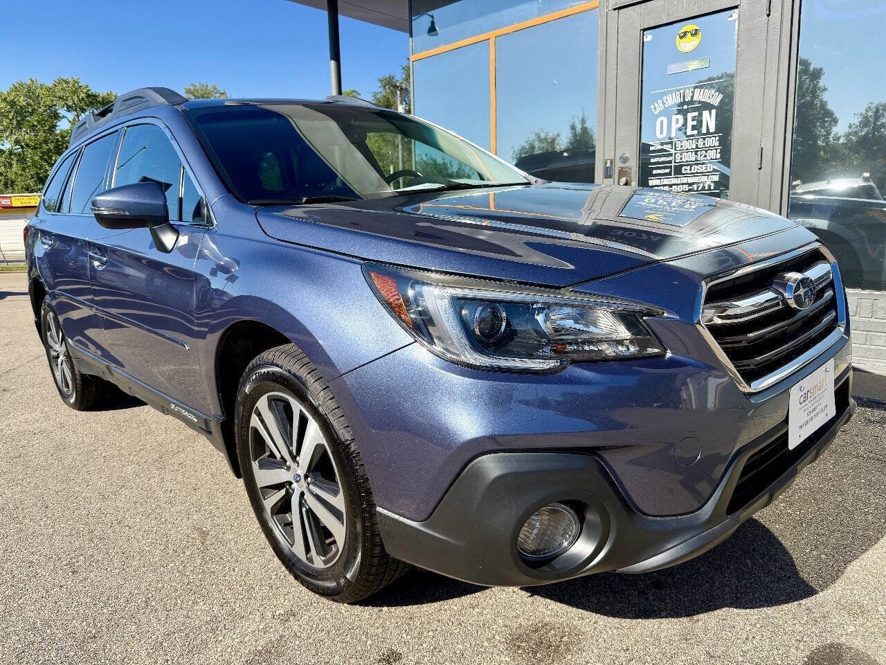 Used 2018 Subaru Outback 2.5i Limited w/ Popular Package #2 AWD/4WD image 4