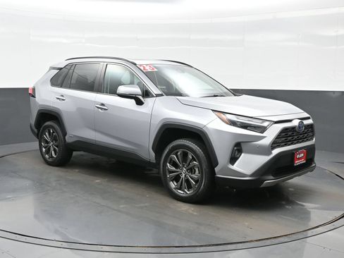 Used 2023 Toyota RAV4 Limited AWD/4WD image 8