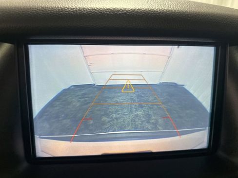 Used 2018 Chevrolet Tahoe Premier AWD/4WD image 21