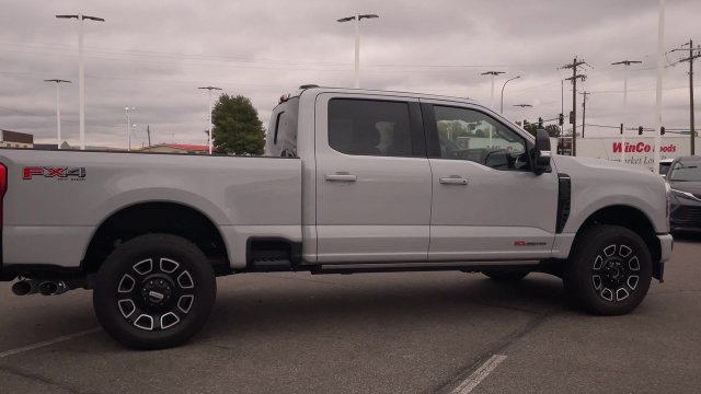 Used 2026 Ford F350 Platinum AWD/4WD image 2