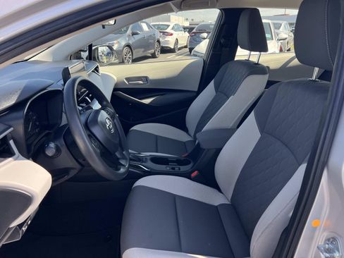 Used 2023 Toyota Corolla LE w/ Carpet Mat Package (TMS) image 18