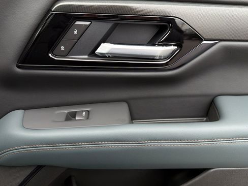 New 2026 GMC Yukon XL AT4 w/ AT4 Premium Plus Package image 21