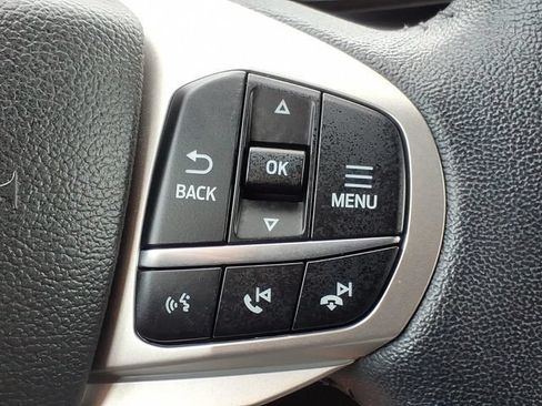Used 2023 Ford Explorer XLT AWD/4WD image 29