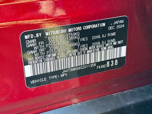 New 2025 Mitsubishi Outlander 4WD Plug-In Hybrid image 30