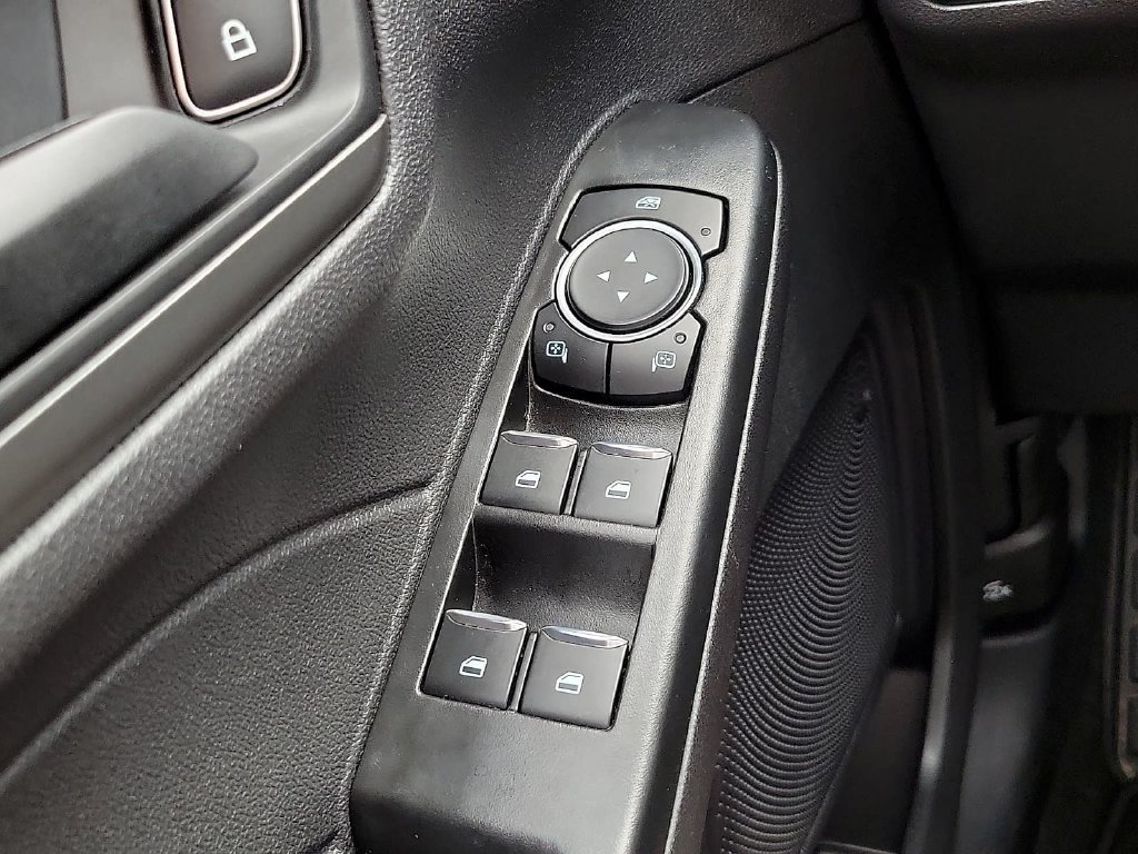Used 2025 Ford Escape Active AWD/4WD image 15