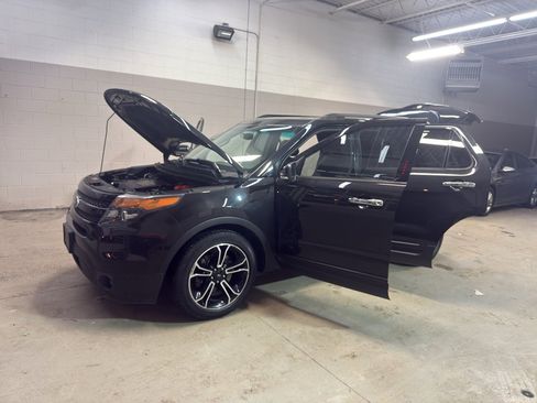 Used 2014 Ford Explorer Sport w/ Equipment Group 401A image 9