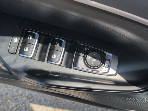 Used 2022 Kia K5 GT-Line FWD image 16