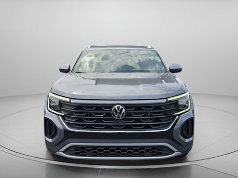 Used 2024 Volkswagen Atlas Cross Sport SE AWD/4WD image 8