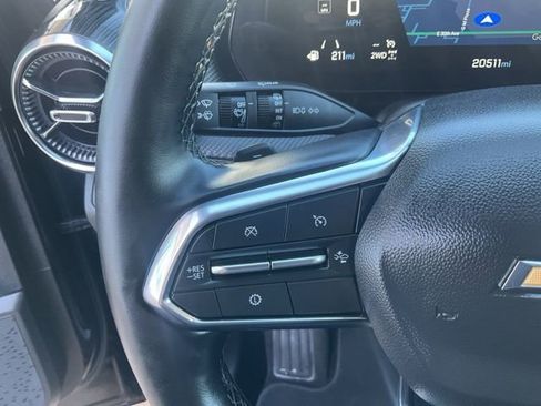 Used 2025 Chevrolet Equinox LT image 10