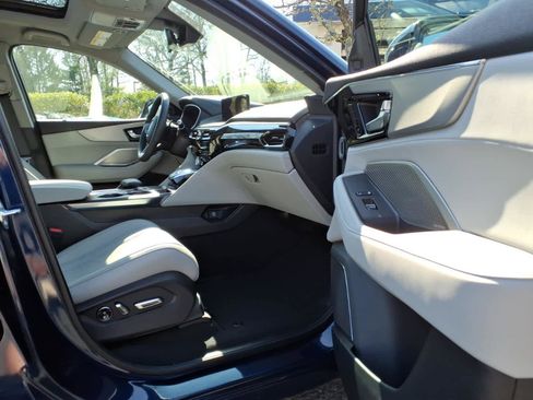 Certified 2024 Acura MDX SH-AWD w/ Technology Package image 13