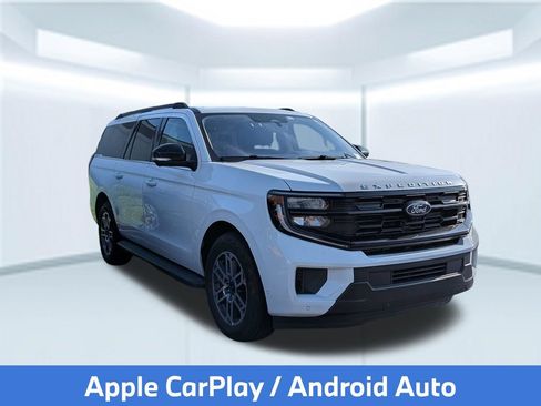 Used 2025 Ford Expedition Max Active AWD/4WD image 6