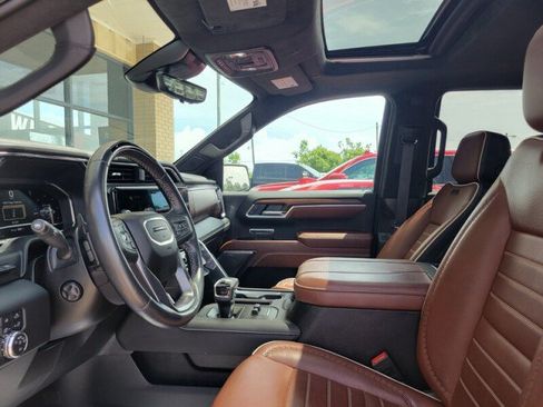 Used 2024 GMC Sierra 1500 Denali Ultimate AWD/4WD image 11