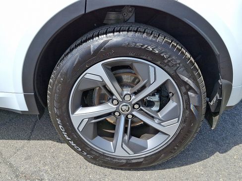 Used 2024 Jaguar E-PACE R-Dynamic SE AWD/4WD image 10