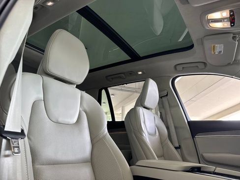 Certified 2023 Volvo XC90 T8 Ultimate w/ Lounge Package AWD/4WD image 17
