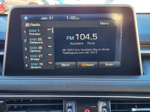 Used 2020 Genesis G70 2.0T image 11