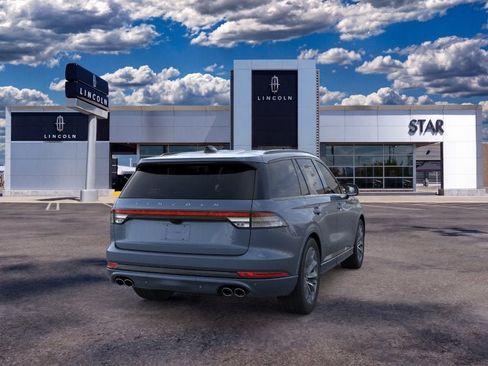 New 2026 Lincoln Aviator AWD w/ Jet Appearance Package image 8