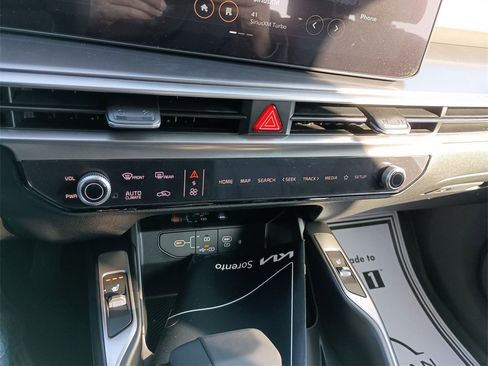New 2026 Kia Sorento EX image 22