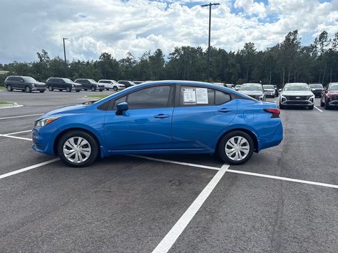 Used 2021 Nissan Versa S FWD image 26