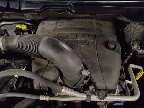 Used 2014 RAM 1500 Express image 30