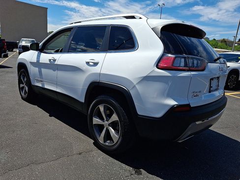 Used 2020 Jeep Cherokee Limited AWD/4WD image 3