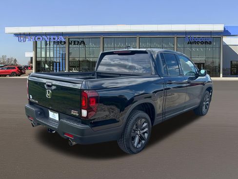 Certified 2023 Honda Ridgeline Sport image 4