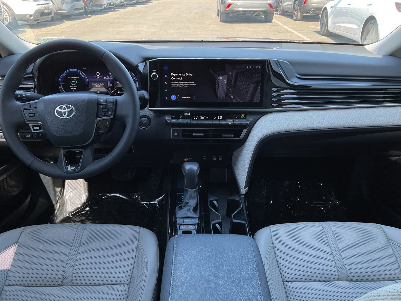 Used 2025 Toyota Camry XLE FWD image 16