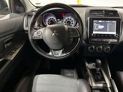 Used 2024 Mitsubishi Outlander Sport ES AWD/4WD image 11