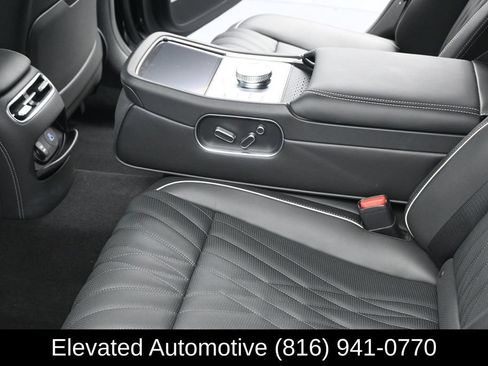 Used 2024 Genesis G90 3.5T AWD/4WD image 25