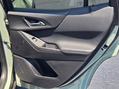 Certified 2025 Chevrolet Equinox LT w/ Safety and Technology Package FWD image 10