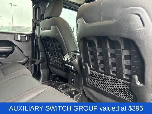 Used 2022 Jeep Gladiator Rubicon w/ Cold Weather Group image 13