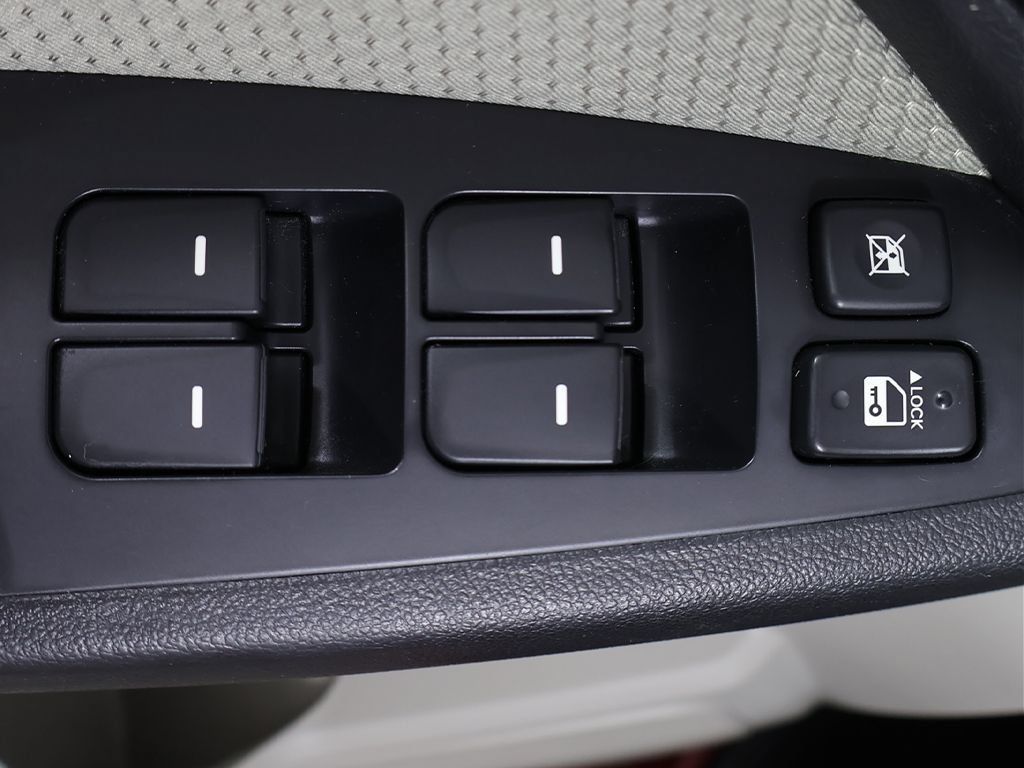 Used 2010 Kia Forte EX FWD image 25