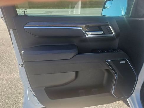 New 2026 Chevrolet Silverado 1500 LT Trail Boss w/ Convenience Package II AWD/4WD image 10