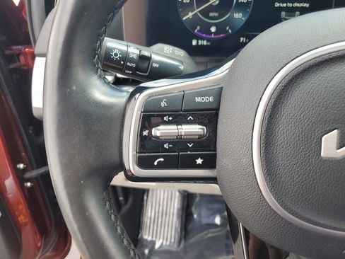 Used 2022 Kia Carnival SX Prestige image 28