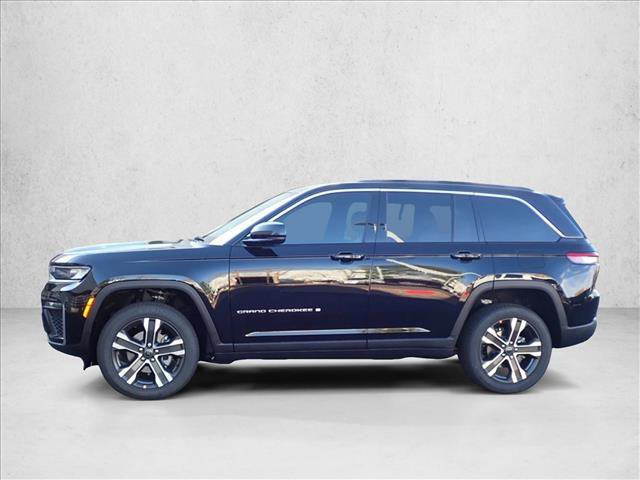 New 2027 Jeep Grand Cherokee Limited AWD/4WD image 2