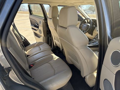 Used 2018 Land Rover Range Rover Evoque SE image 13